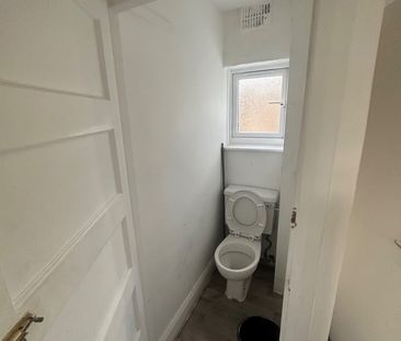 3 Bed Maisonette, Rayners Lane, HA2 - Photo 6