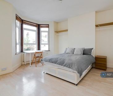 5 bedroom terraced house to rent - Photo 4