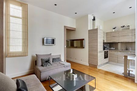 Location appartement, Paris 16ème (75016), 2 pièces, 52.11 m², ref 86262714 - Photo 3