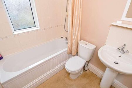 Neale Road, Chorlton, Manchester, M21 - Photo 2