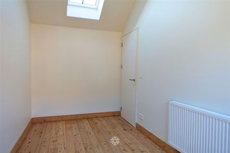 Gerenoveerde bel-etage op goede locatie te huur in Gent - Photo 2