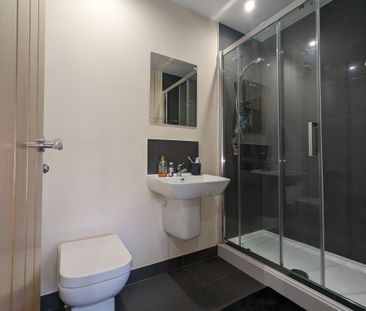 Fitzalan Road, Sheffield - Photo 5