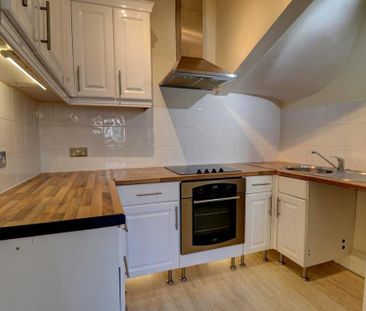 2 bedroom duplex to rent - Photo 3