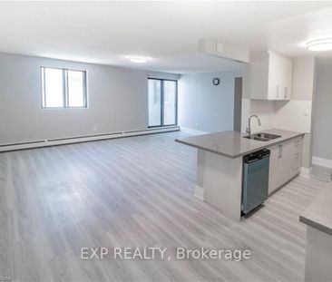 For Lease - 4422 Huron Street Unit# 201, Niagara Falls, Ontario - Photo 1