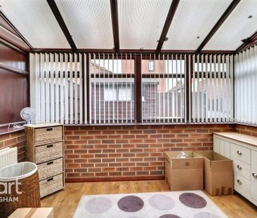 3 bedroom semi-detached house to rent - Photo 6