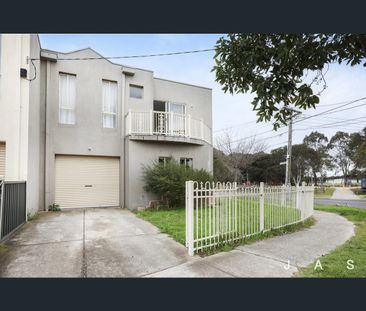 3/1 Stanhope Street, West Footscray, Vic 3012 - Photo 3