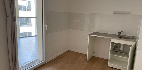 33800 BORDEAUX - STUDIO AVEC BALCON - Photo 2