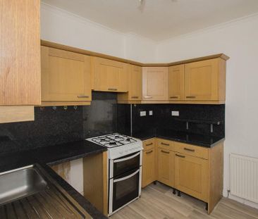 2 bedroom flat to rent - Photo 6