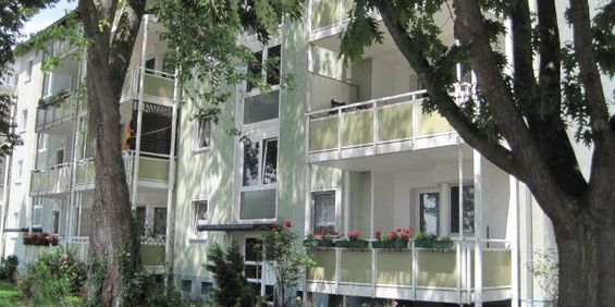 Stop! Ansprechende 3-Zimmer-Wohnung - Foto 3