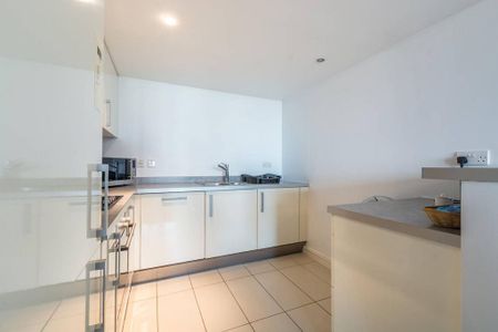 1 bedroom flat to rent - Photo 5