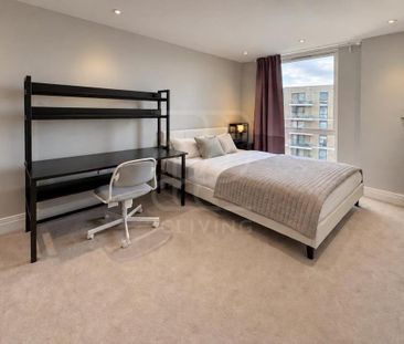 3 bedroom flat to rent - Photo 5