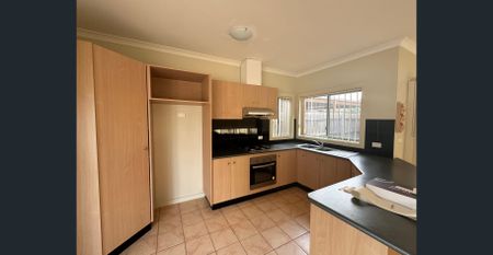 1/5 Second Avenue, Hoppers Crossing, Vic 3029 - Photo 5