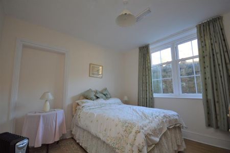 1 bedroom detached house to rent - Photo 2