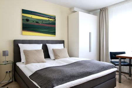 Modern möbliertes Apartment mit Aufzug im Herzen von Köln - Photo 5