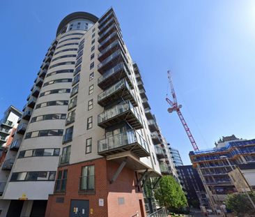 2 bedroom Flat To Let - Photo 2