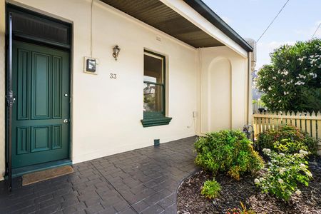 33 Mackenzie Street, Brunswick VIC 3056 - Photo 5