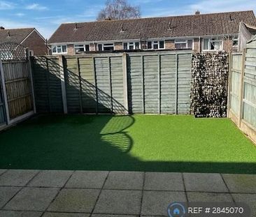 3 bedroom terraced house to rent - Photo 6