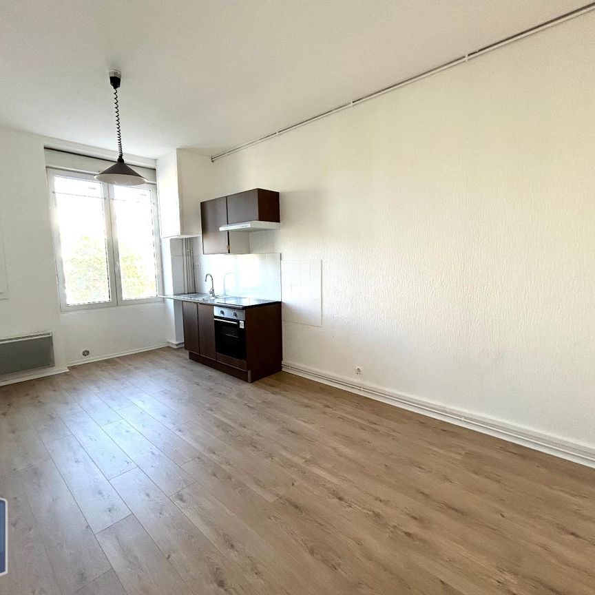 Location Appartement 2 pièces 38m² ST PRIEST EN JAREZ 42270 - Photo 1