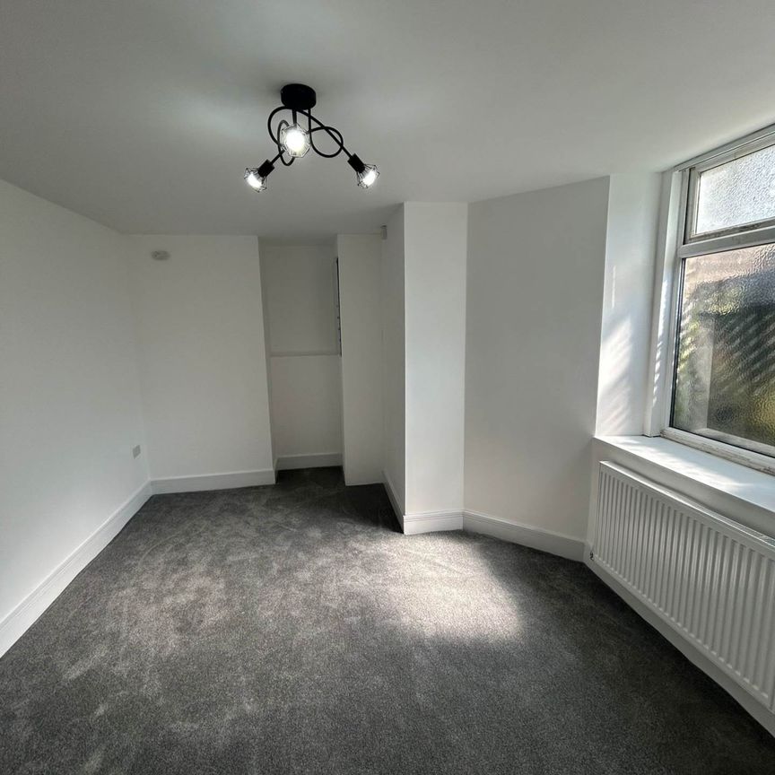 Park South Road, Prenton - Photo 1