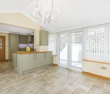 4 bedroom link detached house to rent - Photo 6