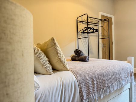 4 Bed Terraced House, Dale Street, NG2 - Photo 4