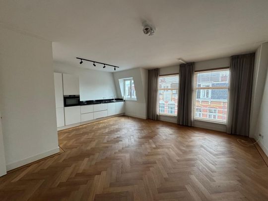 Appartement te huur: Van Eeghenstraat 44-3 1071 GJ Amsterdam - Photo 1