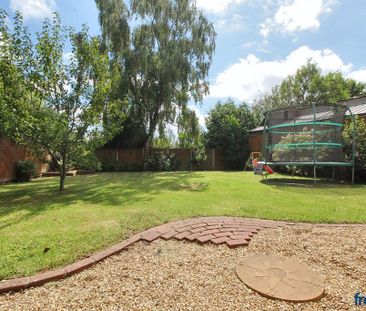 3 bedroom detached bungalow to rent - Photo 3