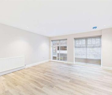 West Street, Maidenhead, Berkshire, SL6 - Photo 3