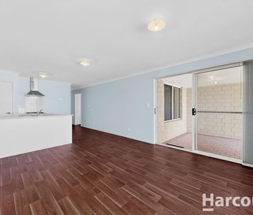 Easy-Care Living in a Relaxed Coastal Setting - Photo 3