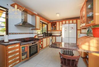 Chalet independiente en Benidorm ALQUILER LARGA TEMPORADA A PARTIR DE SEPTIEMBRE