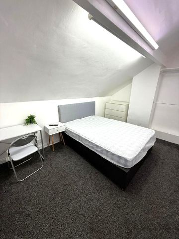 2 bedroom flat to rent - Photo 5