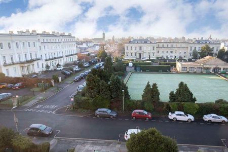 Suffolk Square, Cheltenham, GL50 - Photo 4