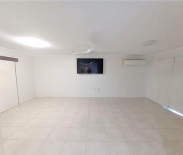 LARGE FAMILY HOME IN A1 LOCATION! - Photo 4