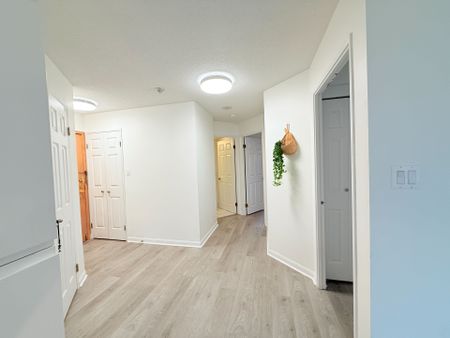 For Lease - 24 Wellesley Street Unit# 212, Toronto, Ontario - Photo 3