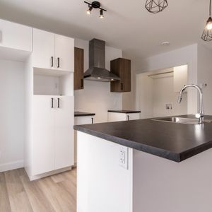 Plusieurs 5 1/2 Disponibles - Photo 3