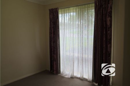 COSY THREE BEDROOM HOME! - Photo 5