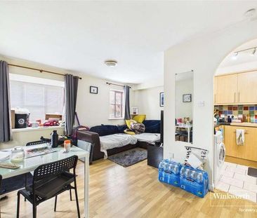 Orchard Close, Wokingham, Berkshire, RG40 - Photo 4