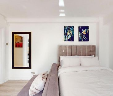 Studio to rent - Photo 2