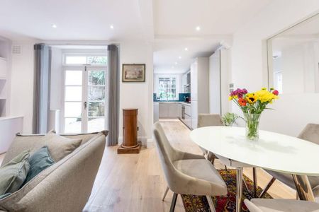 2 bedroom flat to rent - Photo 2