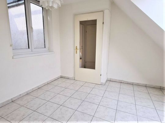 DACHGESCHOSS, AUGARTEN-NÄHE, 87 m² Maisonette mit 10 m2 Terrasse, Wohnküche, 2 Zimmer, Galerie, 2 Bäder, Rembrandtstraße - Foto 1