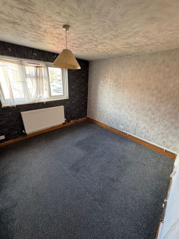 4 Bed Flat, Deacon Road, SO19 - Photo 5