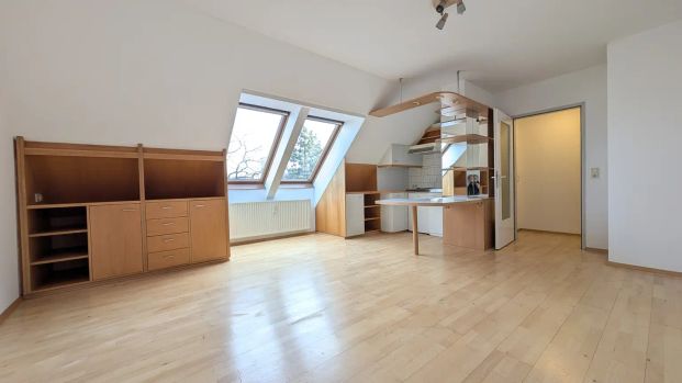 NEU - Moderne Dachgeschoß-Garconniere in ruhiger Lage Nähe U4-Unter St. Veit! - Foto 1