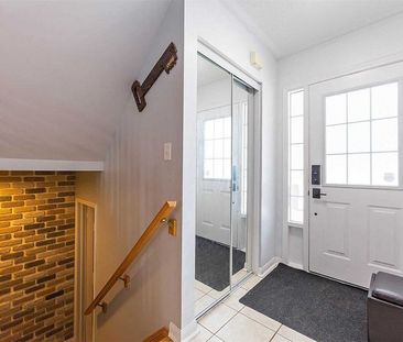 For Lease - 2458 Baintree Crescent, Oakville, Ontario - Photo 4