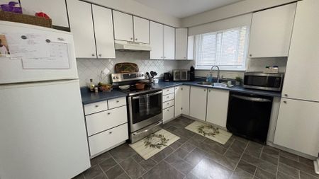 For Lease - 301 Garden Street Unit# 2, Whitby, Ontario - Photo 2