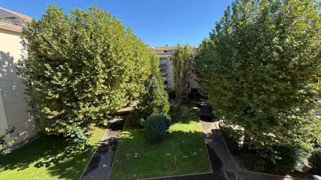 Location Appartement 2 pièces 52m² - Photo 5