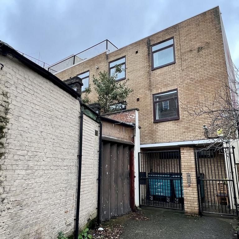 2 bedroom ground floor flat to rent - Photo 1