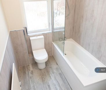 2 bedroom terraced house to rent - Photo 6