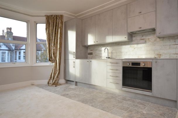 2 Bed Flat, Tff, BS4 - Photo 1