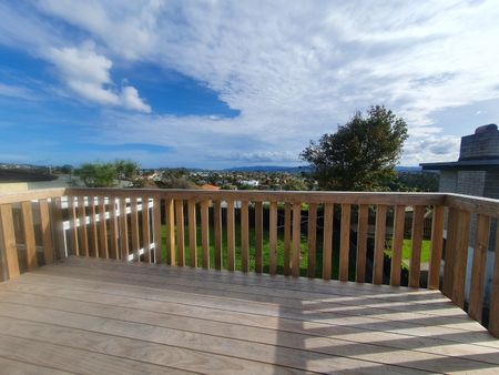 Large Family Home with Space Inside and Out! - Photo 2