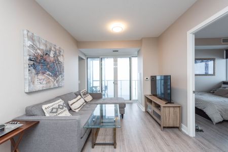 For Lease - 7 Grenville Street, Toronto, Ontario - Photo 5